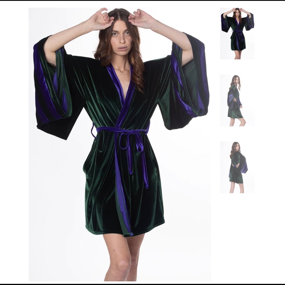 Solstice Intimates Green Velvet kimono Robe